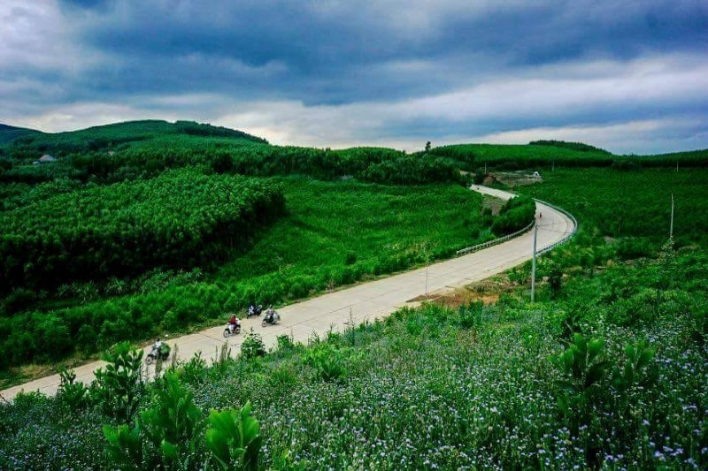 Cung đường dẫn đến cao nguyên Vân Hòa - Phú Yên 